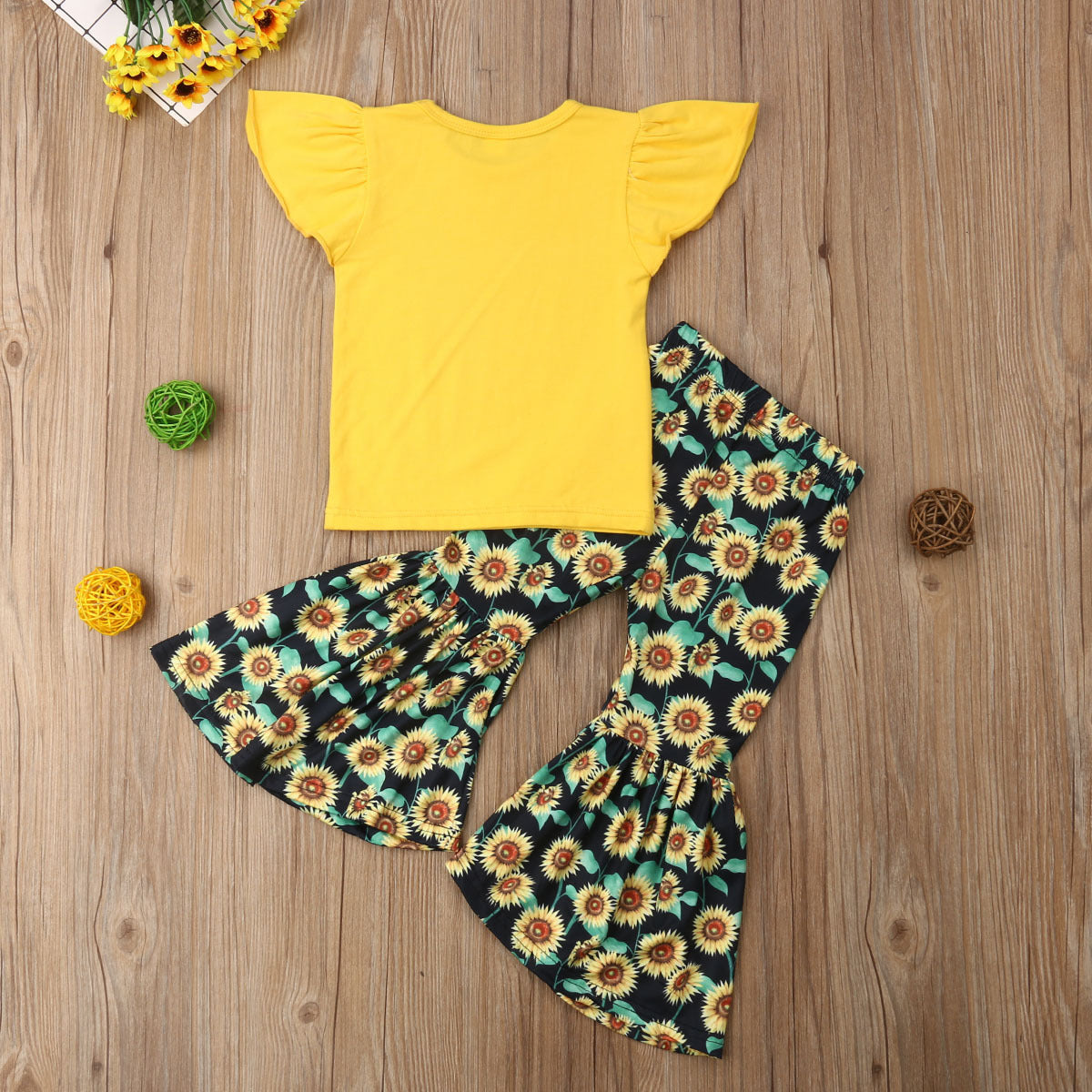 Two-piece chrysanthemum bell bottom pants