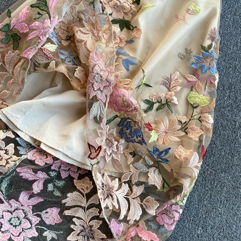 New Heavy Industry Dress Embroidered French Elegant Round Neck Short Sleeve Retro Foreign Style Embroidered Fairy Skirt