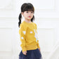 Le pull en tricot ne se décolore pas, j'adore le double manteau lapin blanc