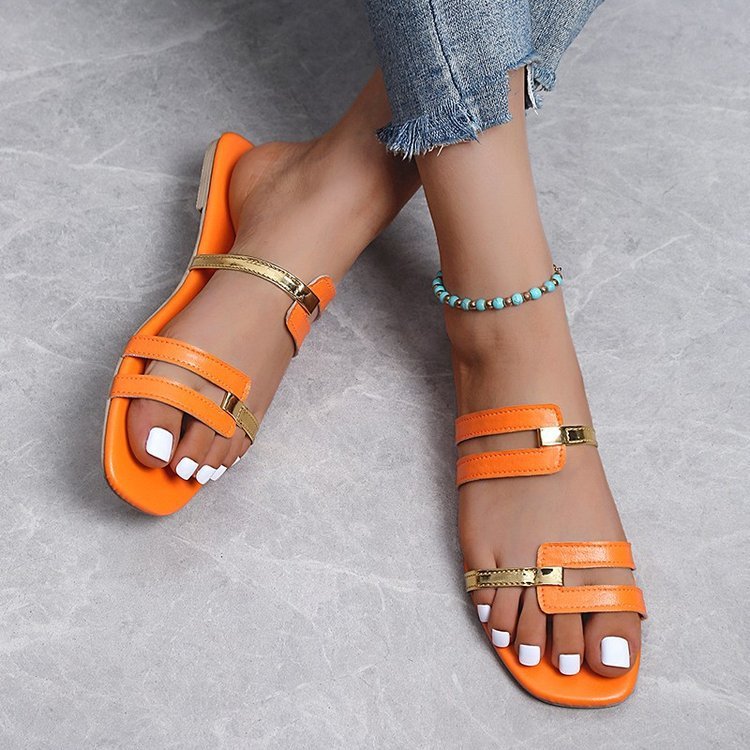 Sandales et pantoufles à semelles plates tendance et assorties pour femmes