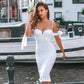 Robe bandage blanche sans manches à fines bretelles
