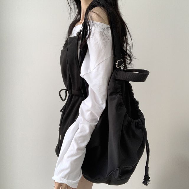 Overalls + Long-sleeved T-shirt