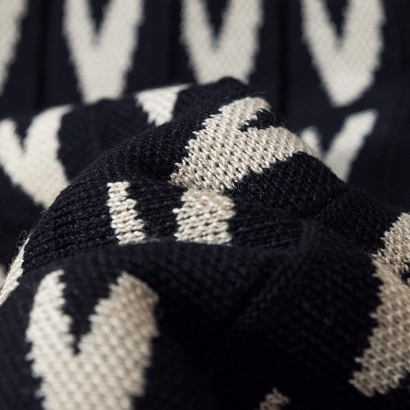Jupe tricotée douce d'hiver avec pull