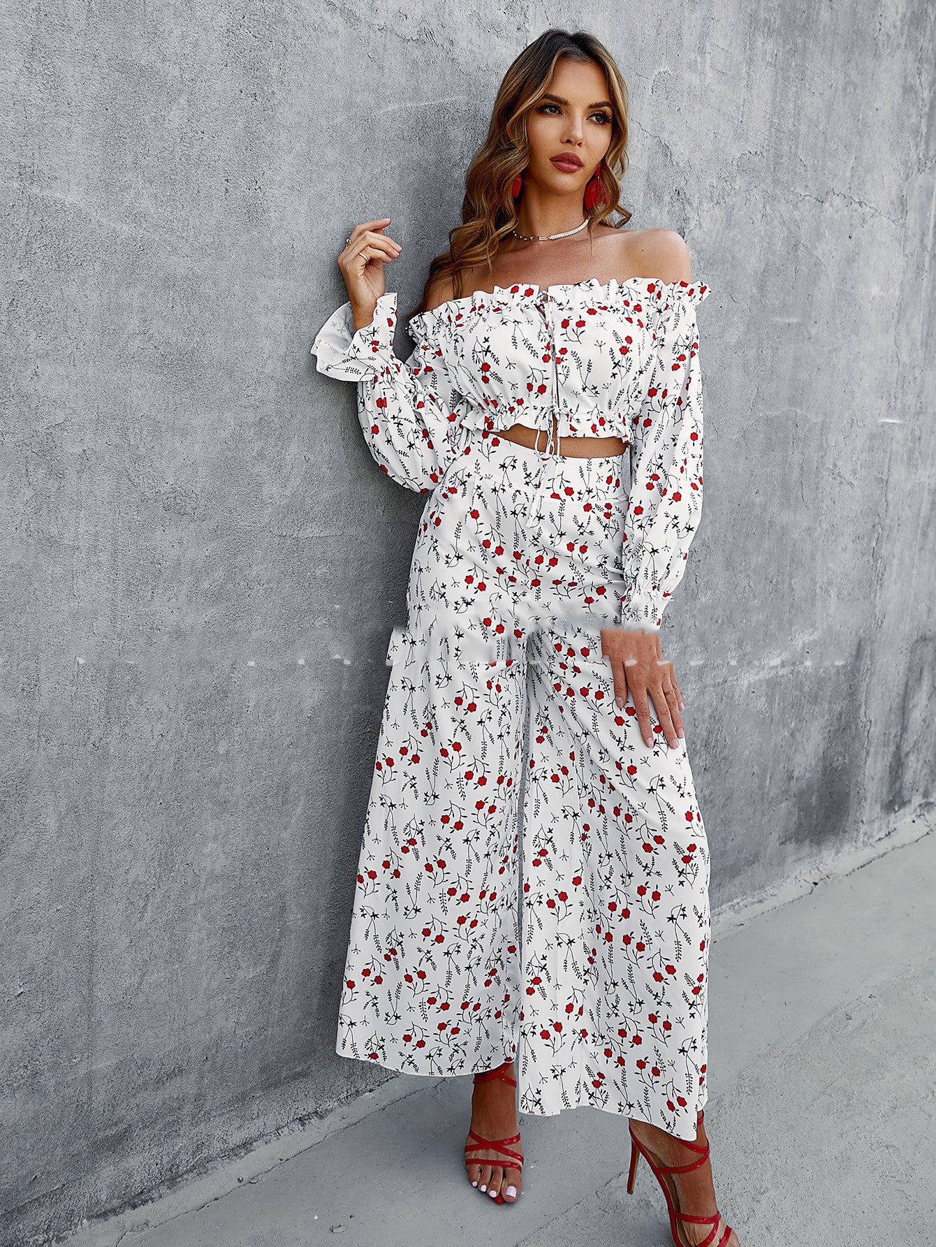 Hong Kong Style Retro Wide Leg Pants Fashion Print White Word Neck