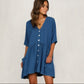 Robe courte à poches et col en V