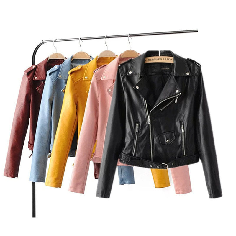Manteau de vêtements pour femmes d'automne et d'hiver version coréenne de la version coréenne de la veste en cuir pour femmes mode vêtements pour femmes en gros