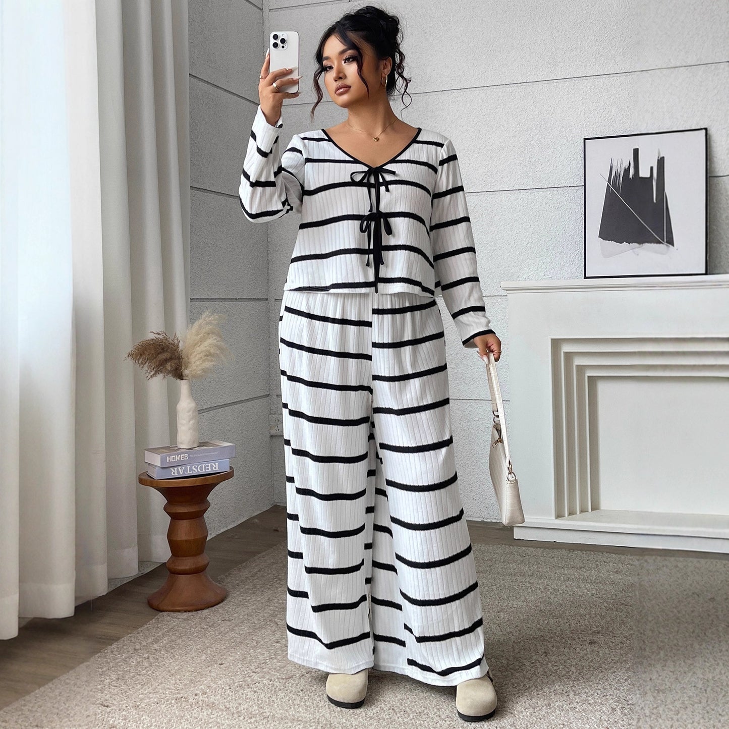 Striped Top With Tie Details Paired With Casual Loose-fitting Plus-size Wide-leg Pants