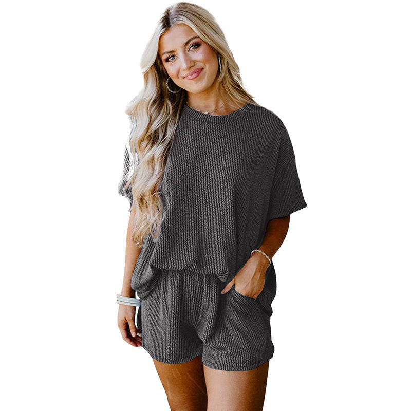 Ensemble deux pièces haut à manches courtes et short de couleur unie