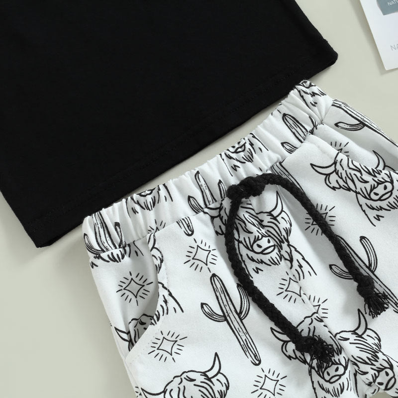Ensemble deux pièces t-shirt à manches courtes et short imprimé tête de vache