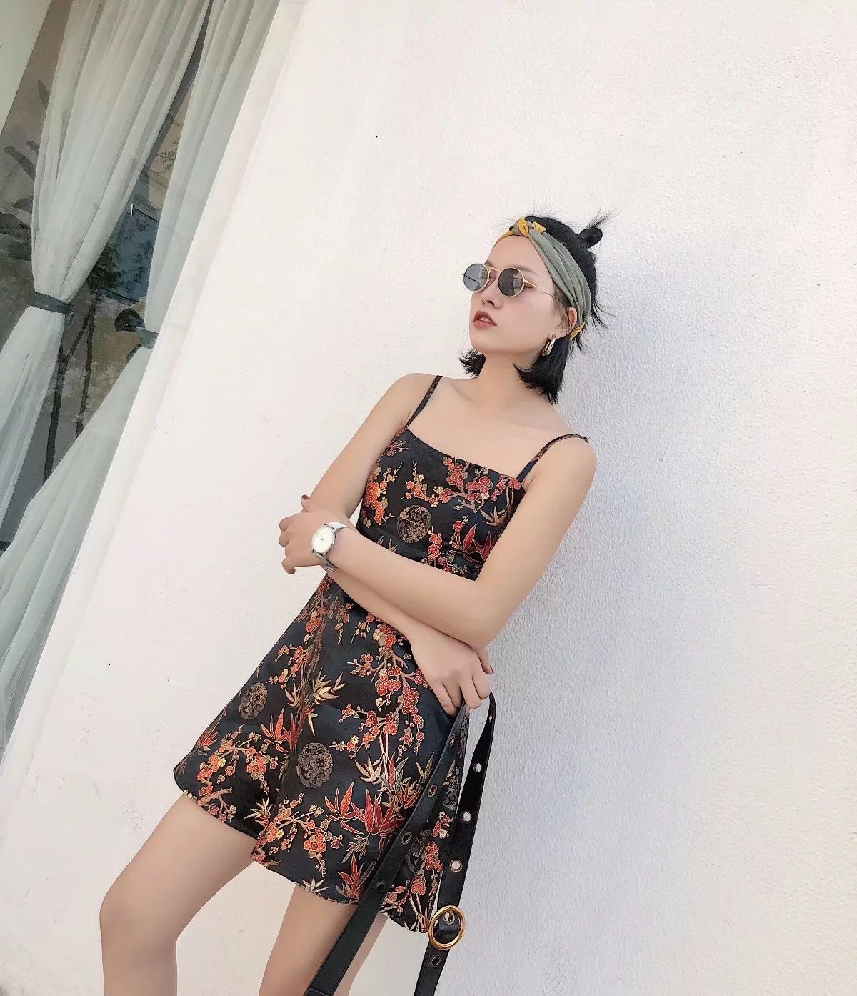 Embroidery Floral Women Dress Kylie Jenner Strapless women party dress Short Chinese Style satin dress vestido vintage Robe