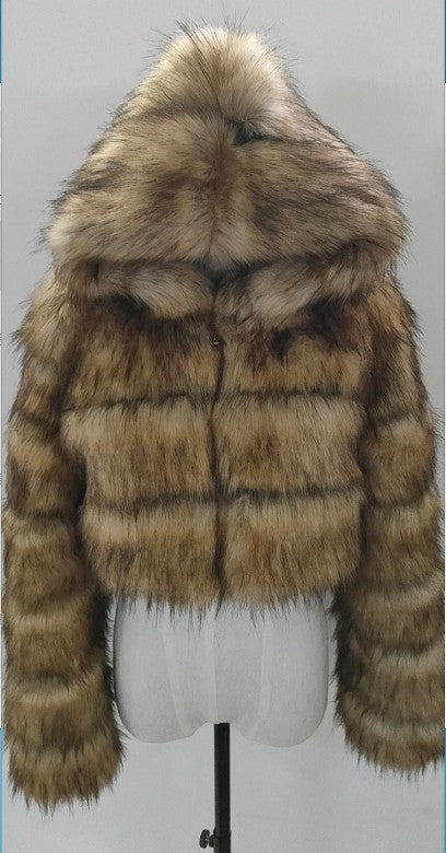 Manteau court à capuche en fausse fourrure à manches longues
