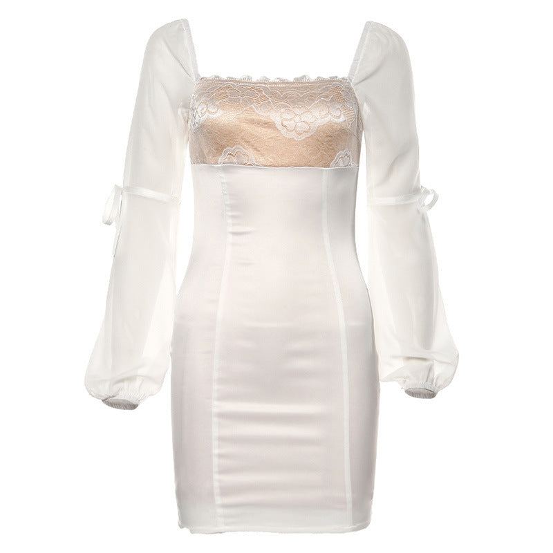 Robe de tempérament à manches longues et taille haute avec poitrine révélatrice