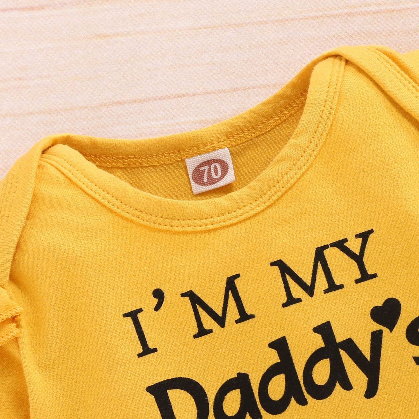 Ensemble trois pièces veste à manches courtes et short tournesol pour bébé
