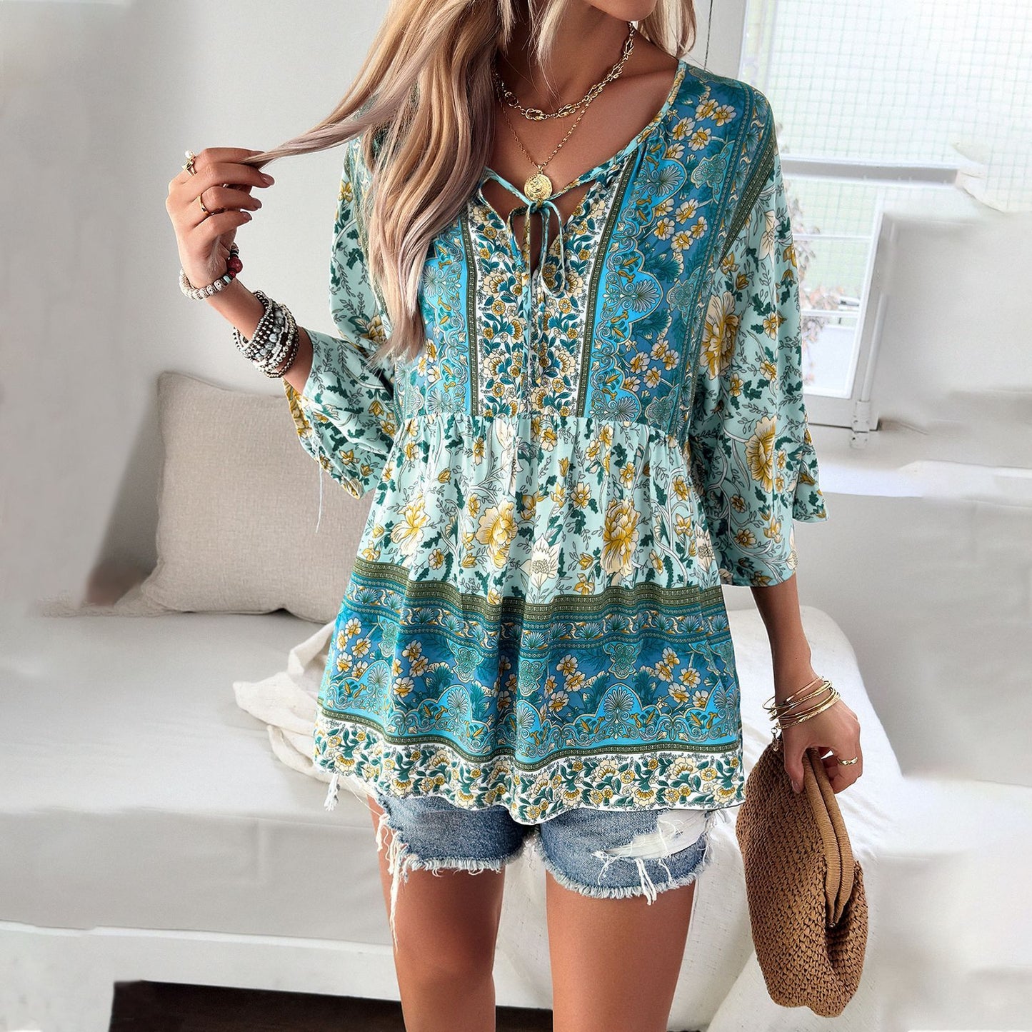 Women's Fashion Casual Temperament Printed V-neck Top
