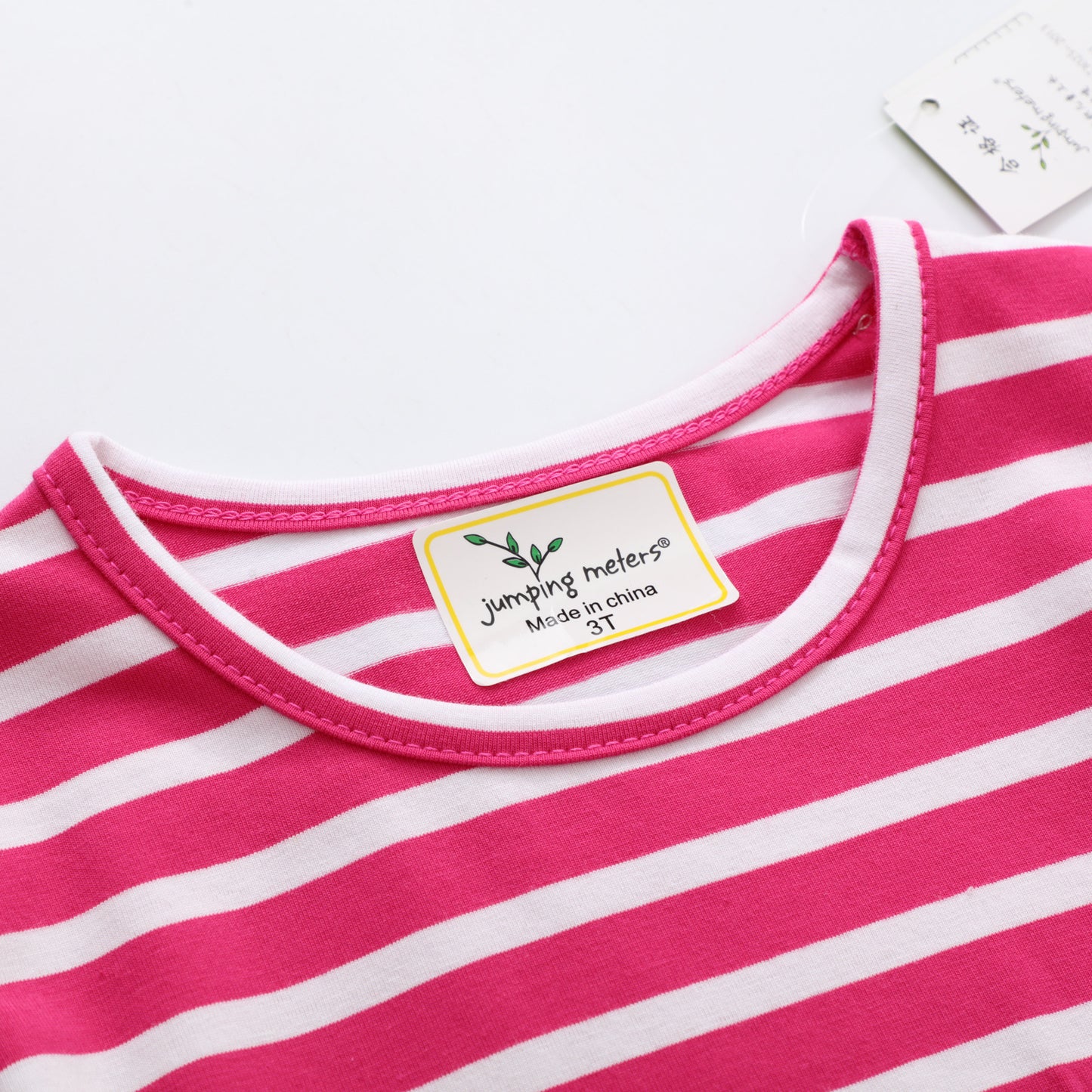 T-shirt d'été à manches courtes pour fille avec motif dinosaure brodé 
