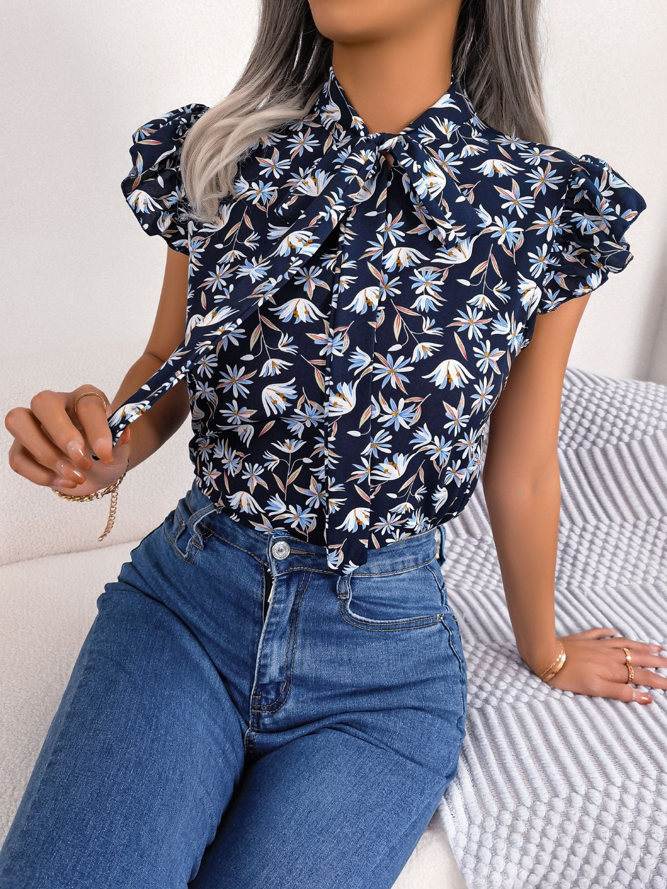 Casual Floral Stringy Selvedge Lace-up Bow Top