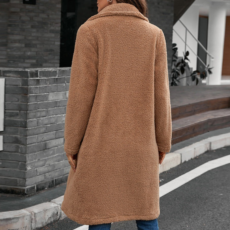 Trench-coat mi-pelucheux à simple boutonnage Manteau en laine d'agneau à col ample