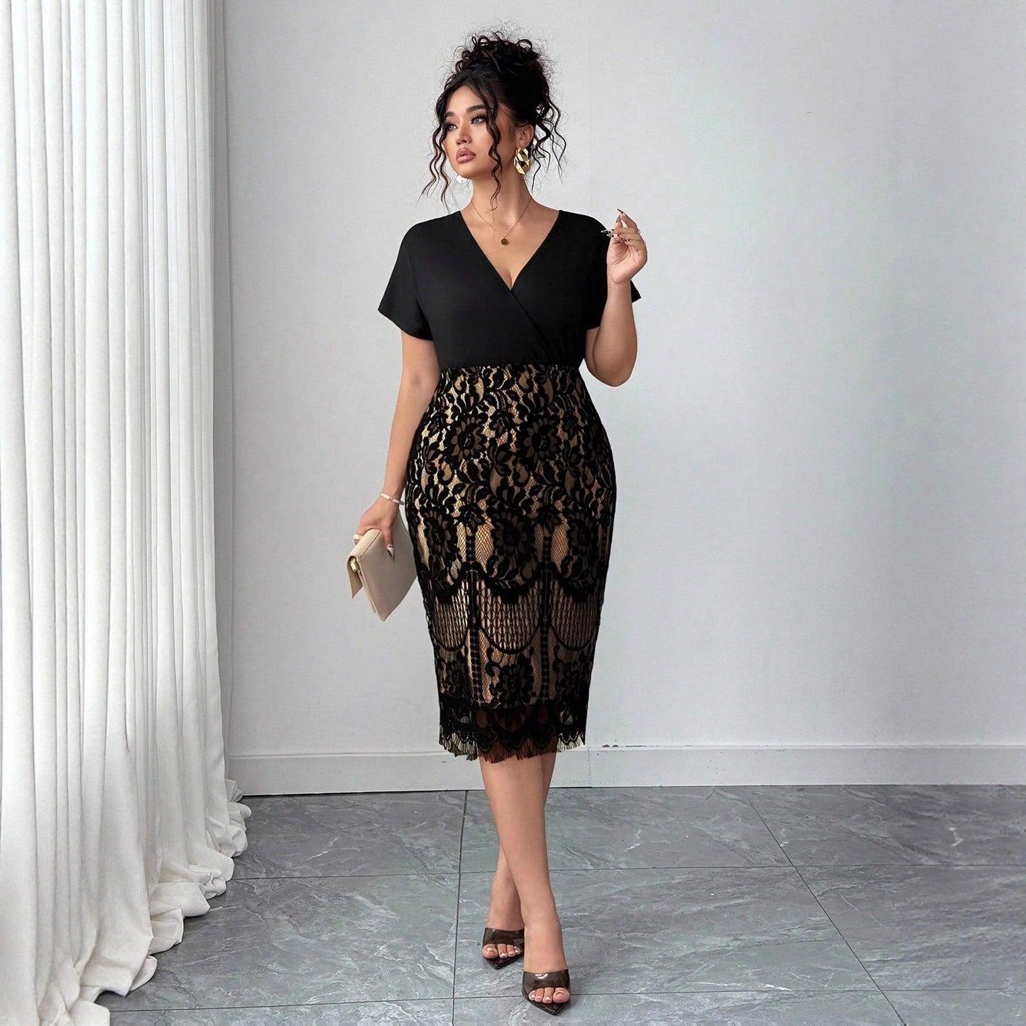 Elegant Non-Stretch Lace Dress For Women