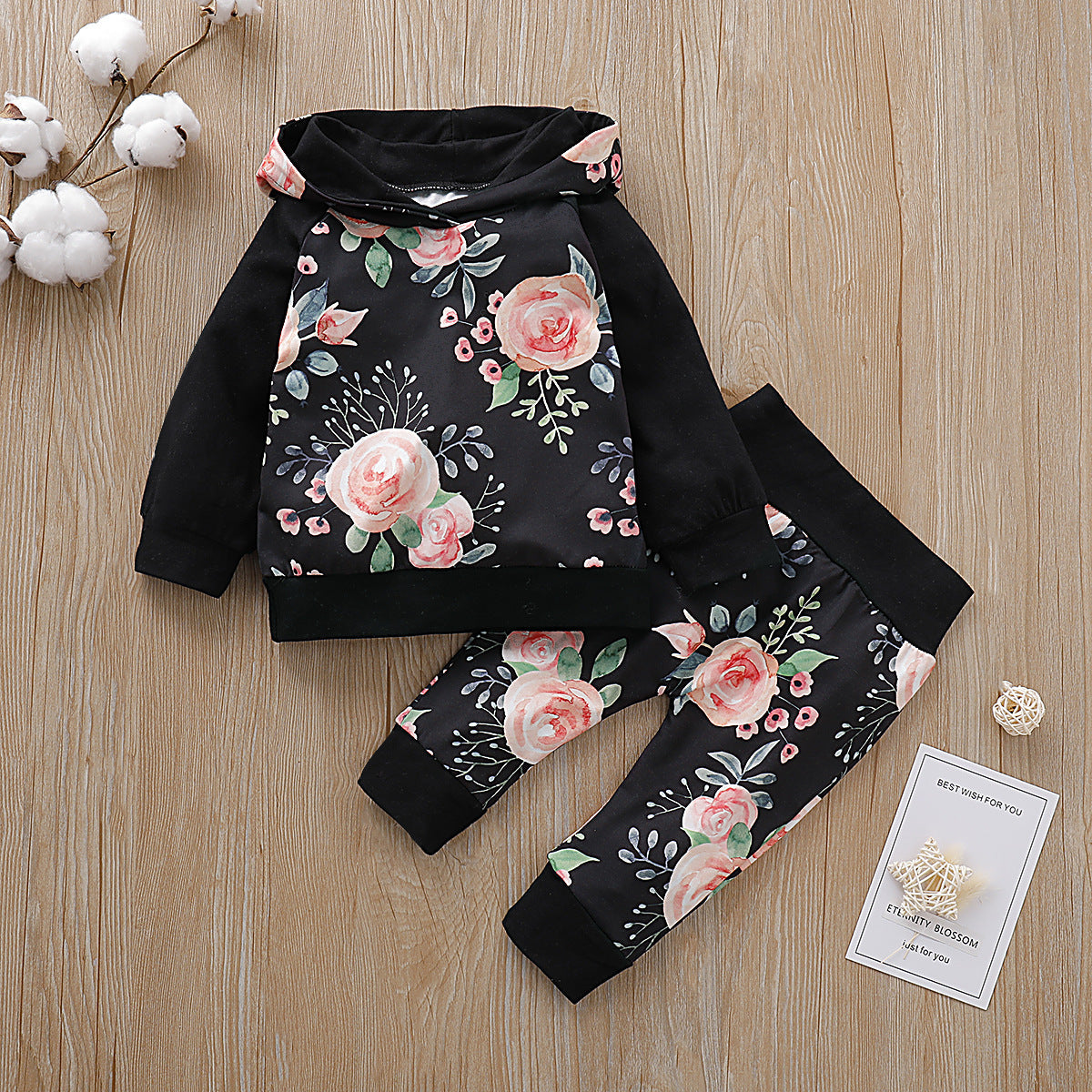 Costume à imprimé floral tendance