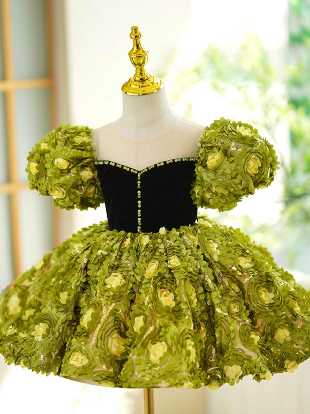 Host Catwalk Piano Performance Costume Green