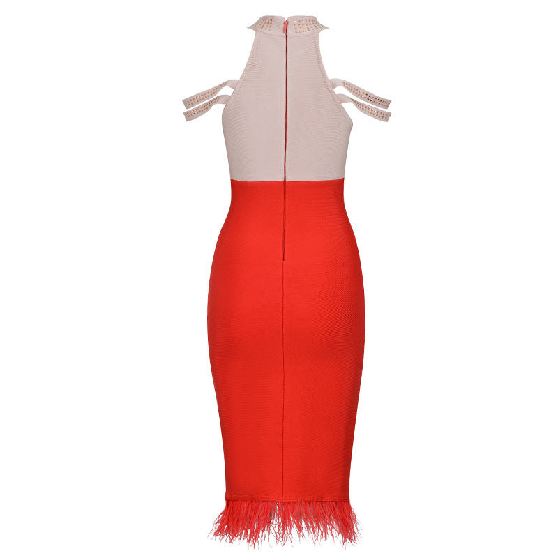 Robe de soirée à plumes et épaules dénudées
