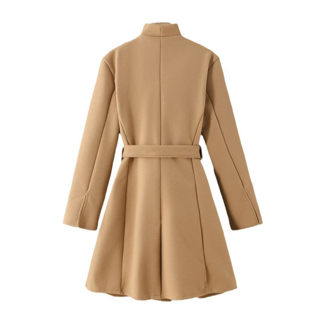Veste tricotée à lacets et nœud à revers pour femme