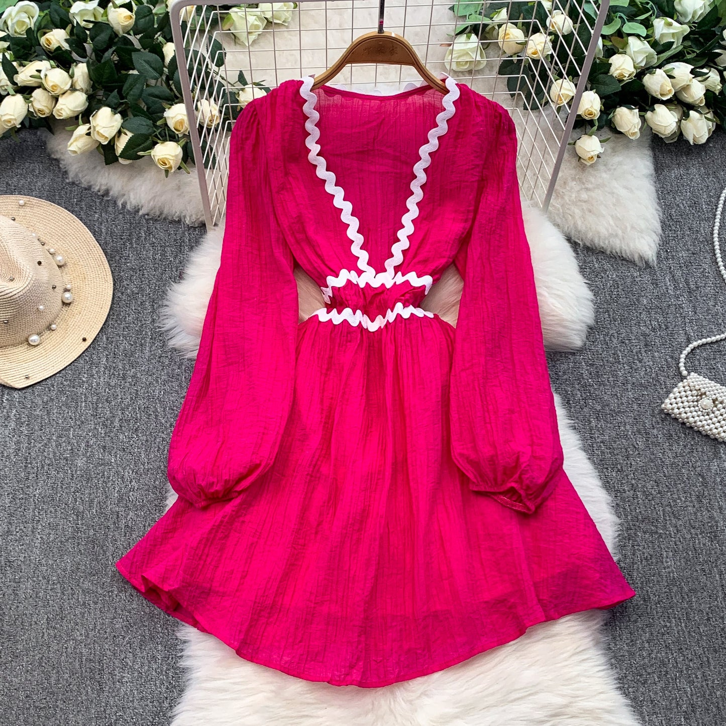 French Style Vacation Gentle Blue Wavy V-neck Dress