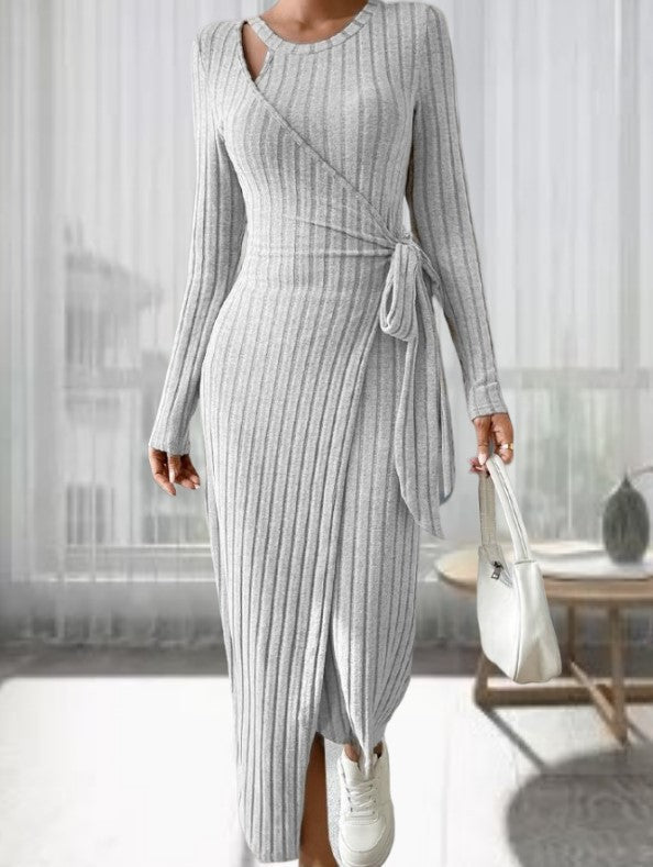 Robe rayée à col rond et manches longues pour femme avec nœud étroit