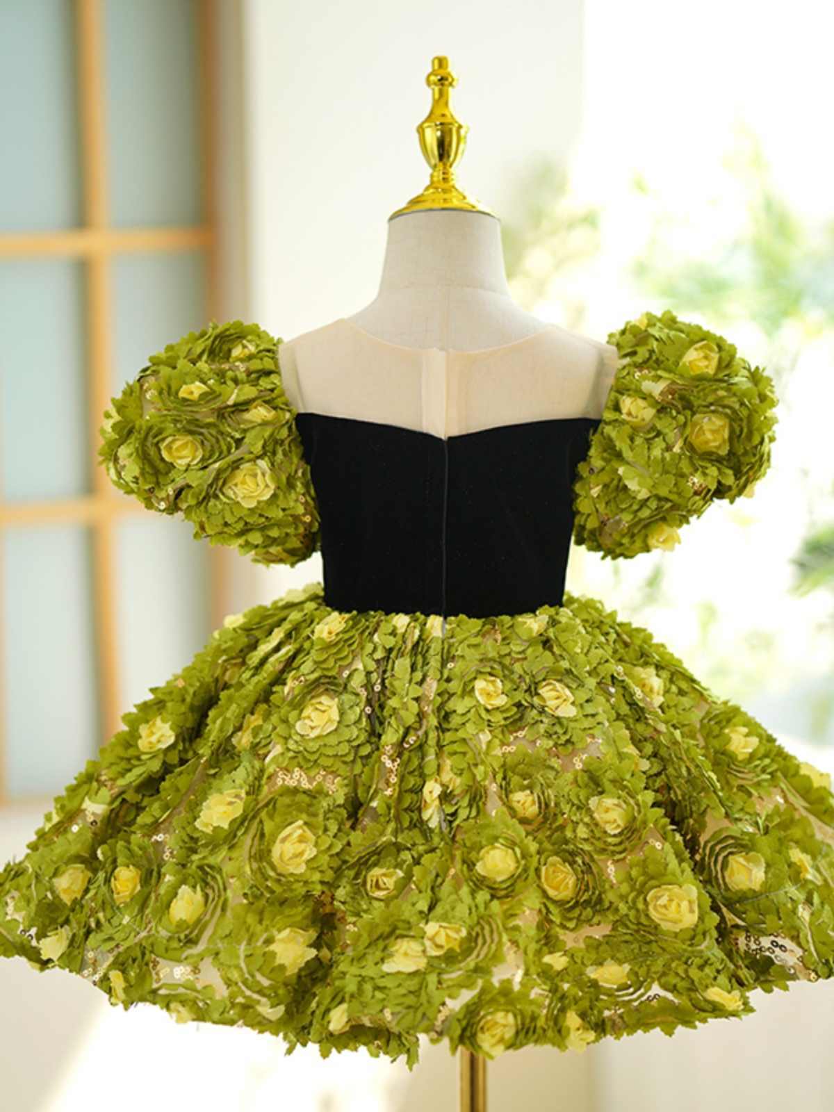Host Catwalk Piano Performance Costume Green