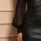 Jupe moulante en cuir noir avec coutures en maille