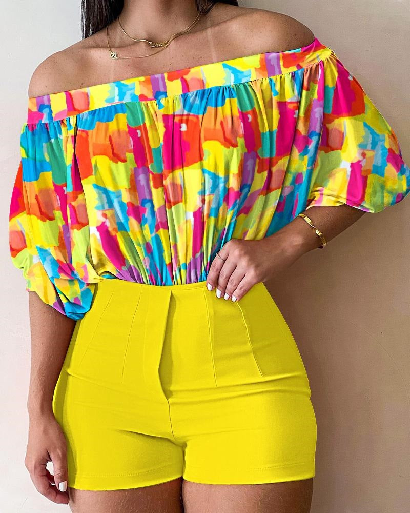 Women's Fashionable Elegant Floral Printed Top And Shorts Suit