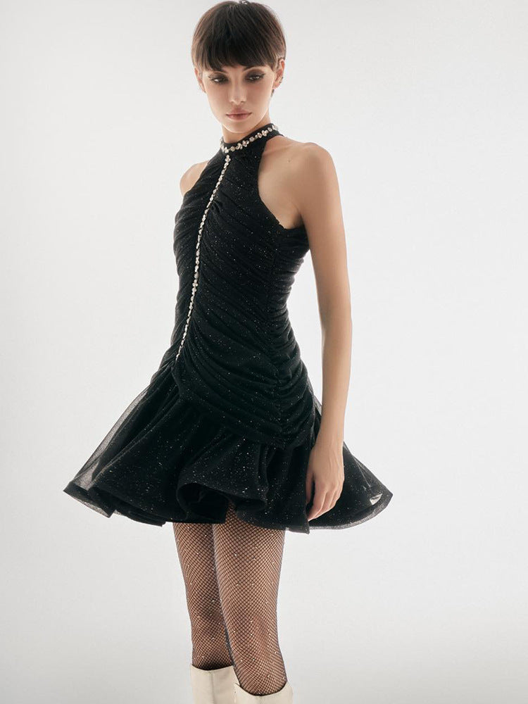 Robe de soirée luxueuse et élégante à col rond et perles de diamants, coupe ajustée et brillante, à prix abordable