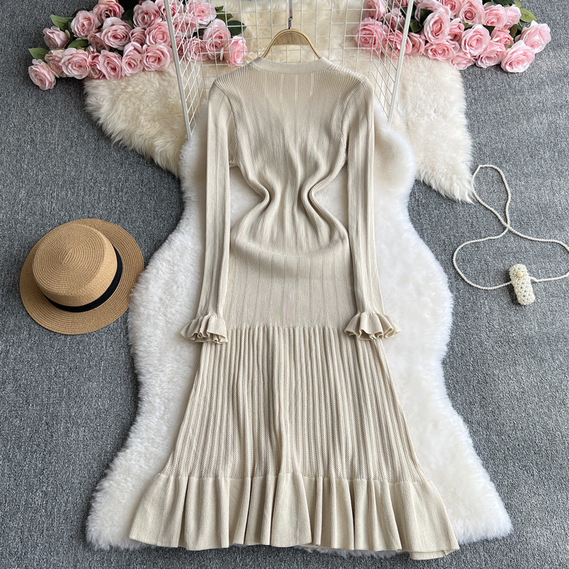 V-neck Metal Buckle Slim Fit Slimming Flounce Knitted Dress