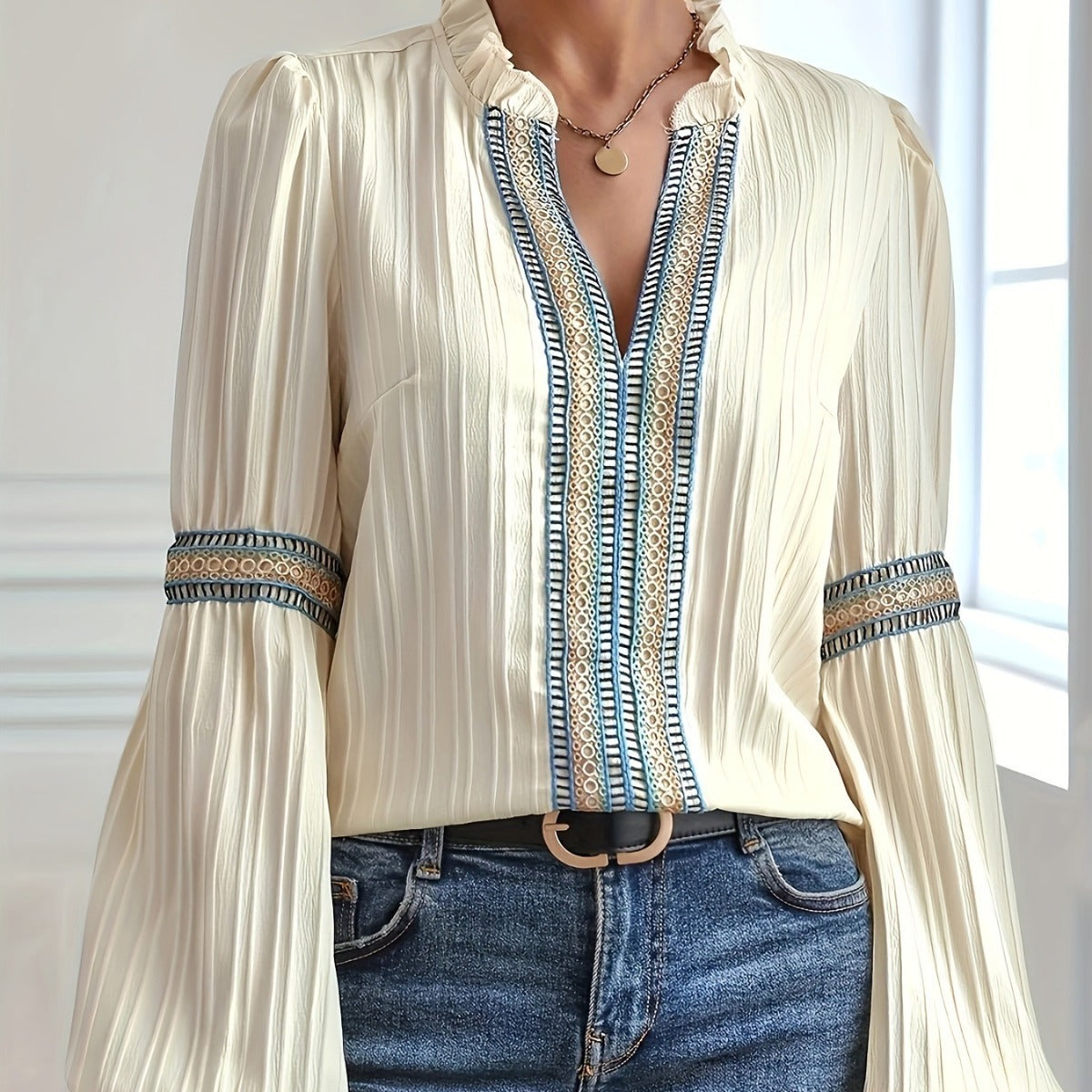 Chemise patchwork simple à col en V et dentelle unie