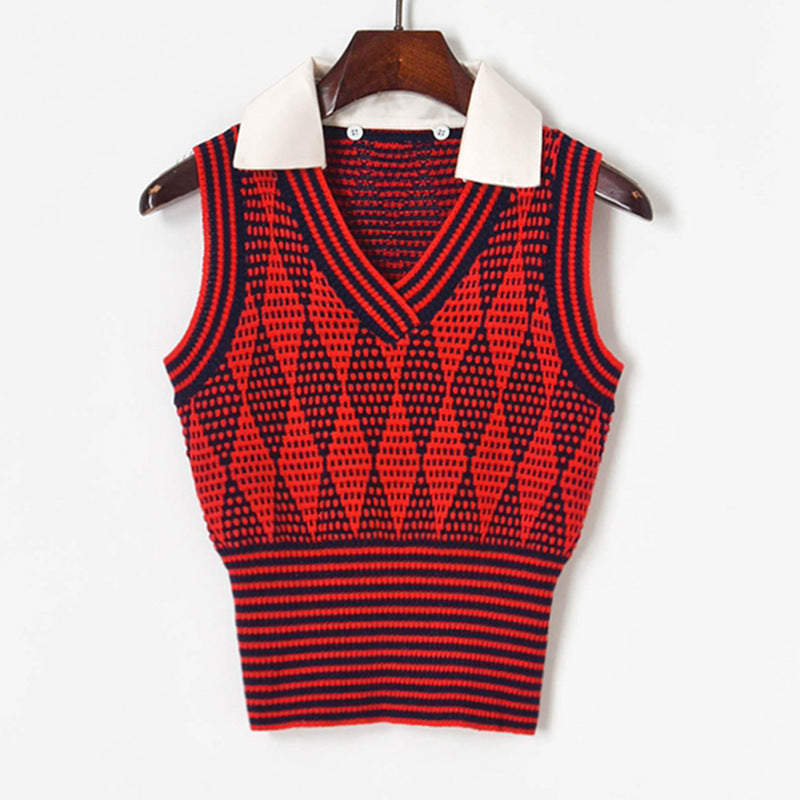Pull taille haute à col en V croisé et losanges