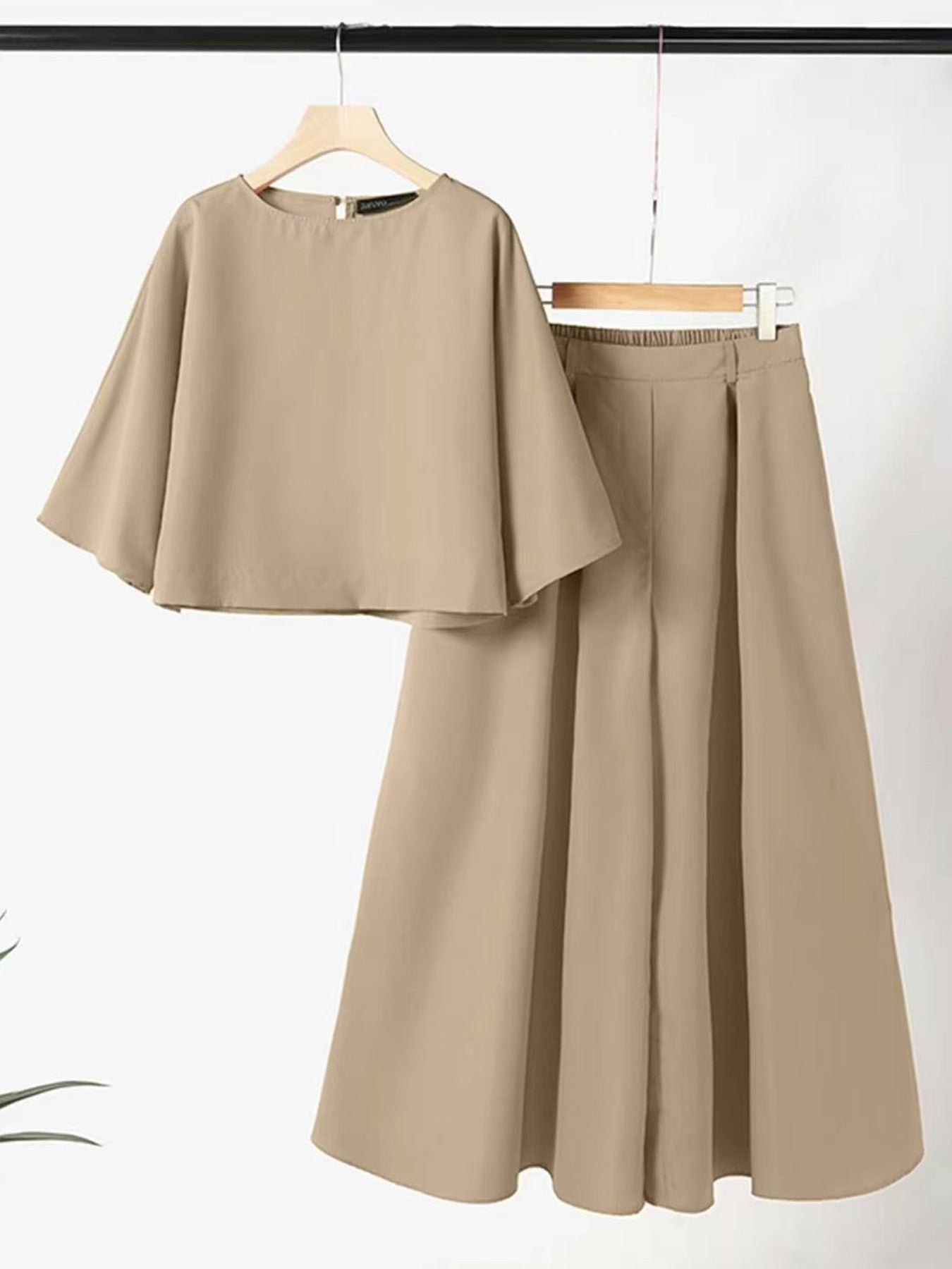 European And American Fashion Suit Solid Color Short Sleeve Loose Trousers Two-piece Set