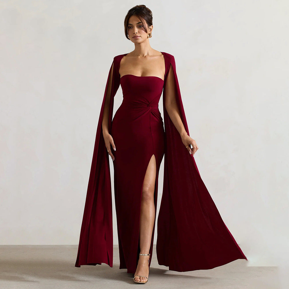 Robe unie à col carré et manches longues avec fente haute