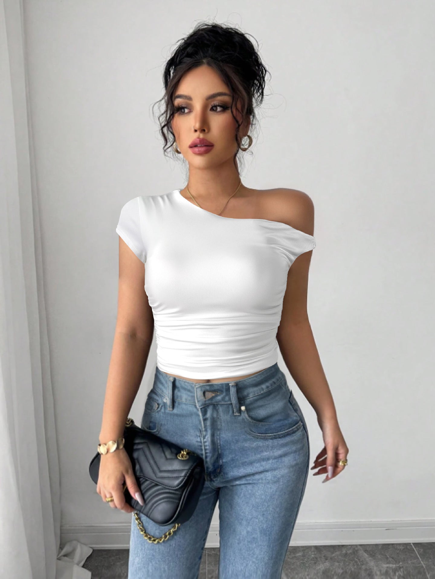 New Women's Top With Oblique Shoulder Neckline