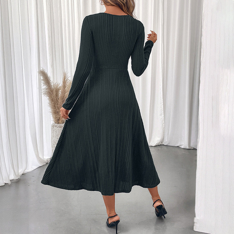 Elegant Commute Style Cutout Round Neck Slim Fit Dress