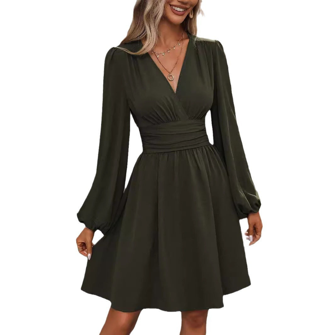 Robe à col diagonal, manches lanternes, taille plissée