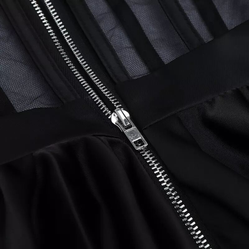 Robe de soirée en cuir à volants bouffants et dos nu avec haut tube