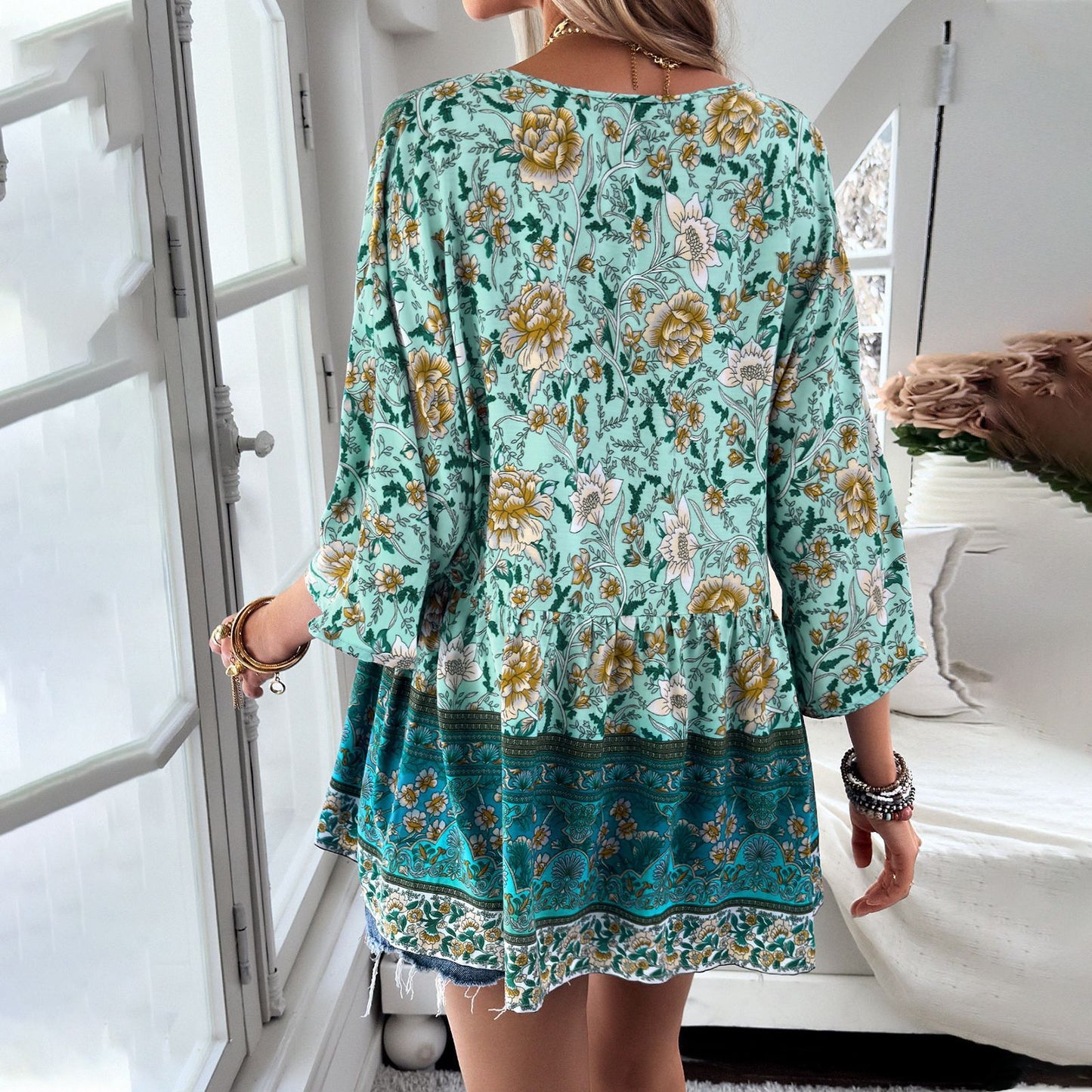Women's Fashion Casual Temperament Printed V-neck Top