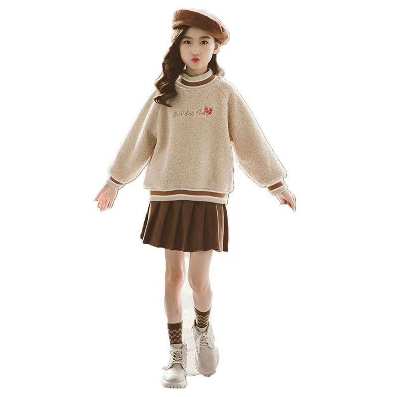 Ensemble pour fille avec jupe plissée et capuche brossée