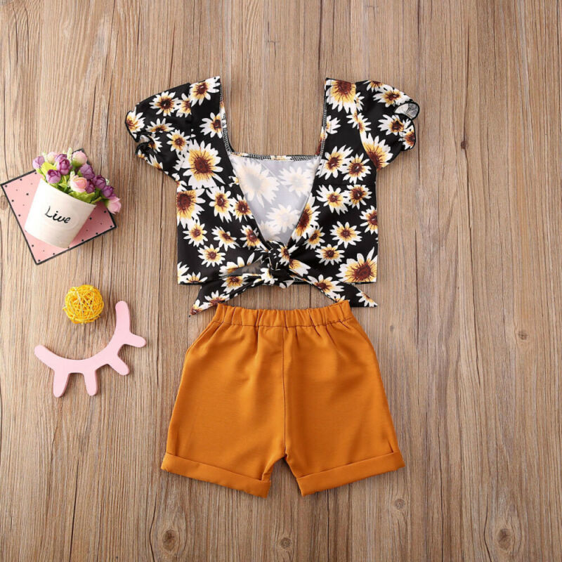 Haut court à lacets et pantalon court à fleurs pour bébé fille
