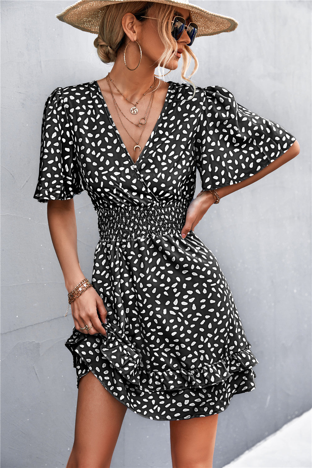 New V-neck Ruffle Waist-tight Smocking Dress