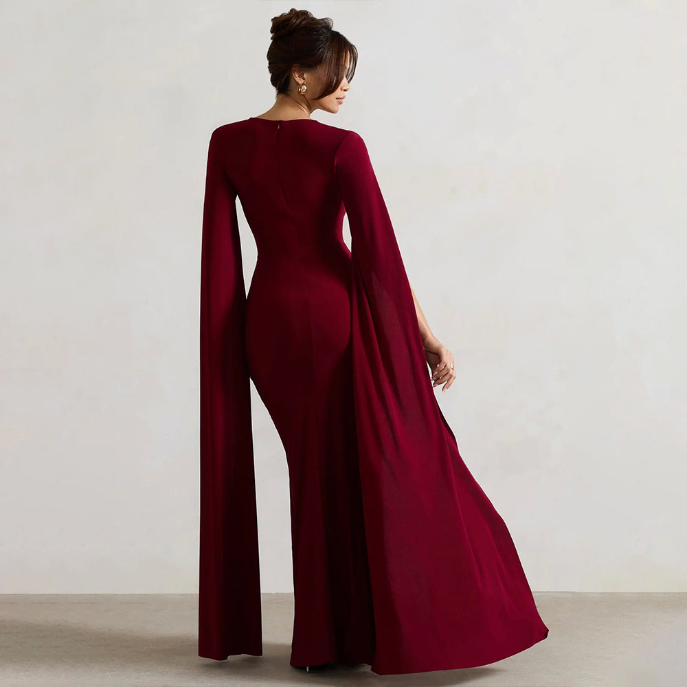 Robe unie à col carré et manches longues avec fente haute