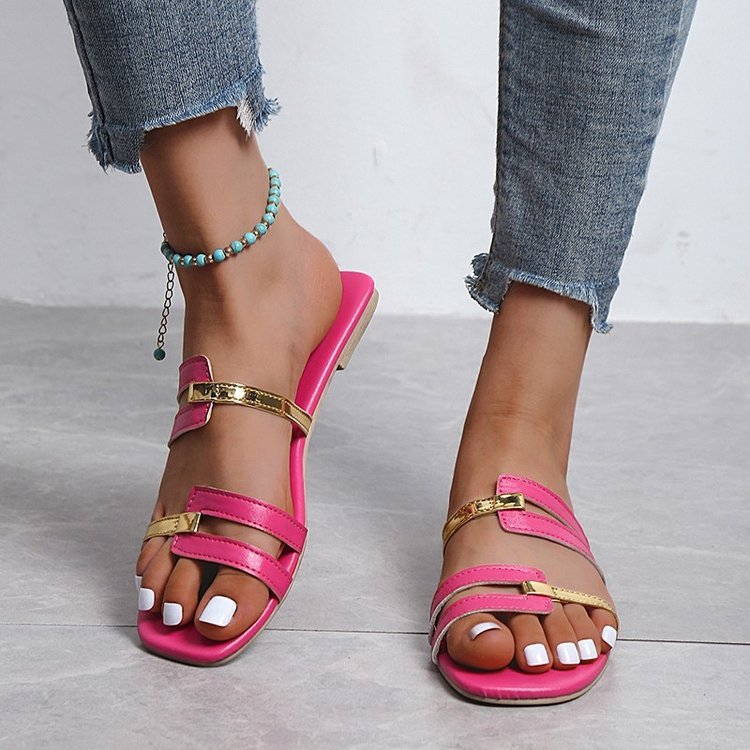 Sandales et pantoufles à semelles plates tendance et assorties pour femmes