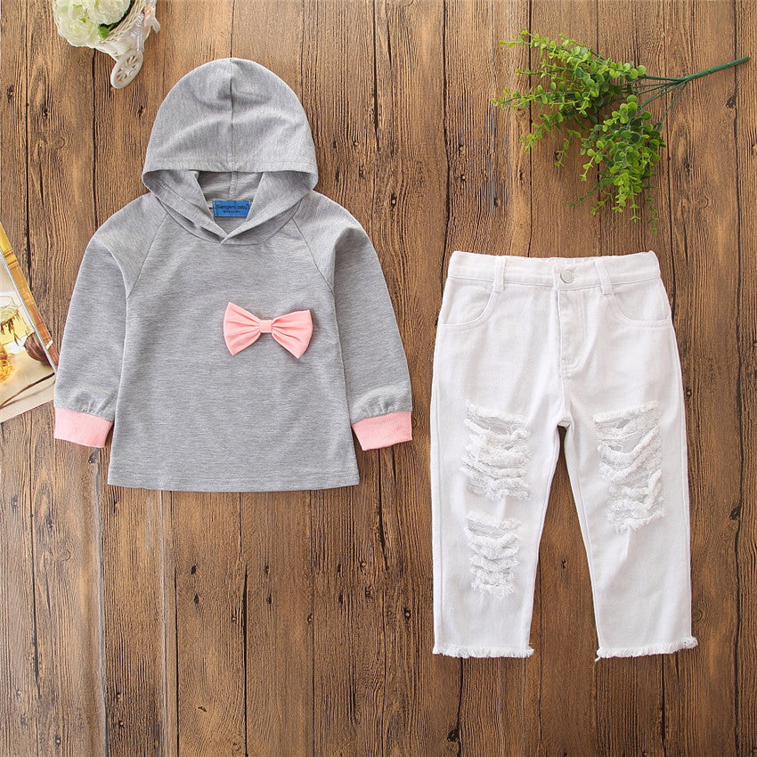 Haut à capuche gris à manches longues et pantalon déchiré blanc, nouveau style printemps et automne