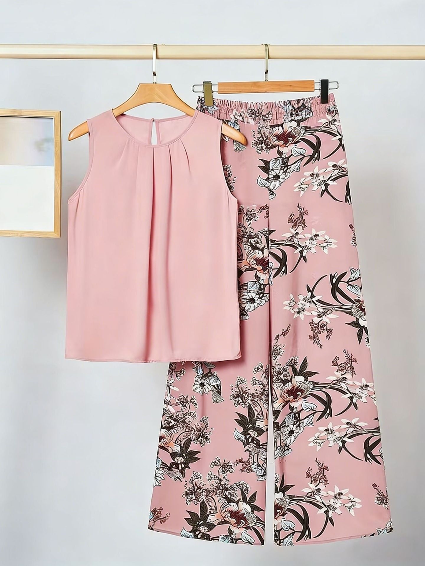 Womens Sleeveless Irregular Tank Top And Pants Fashionable Printed Two-Piece Set