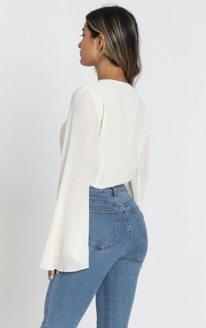 Women's Solid Summer Chiffon Pleated Flared Sleeve Shirt